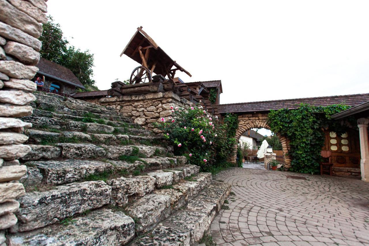 Vila Etnica Trebujeni ภายนอก รูปภาพ