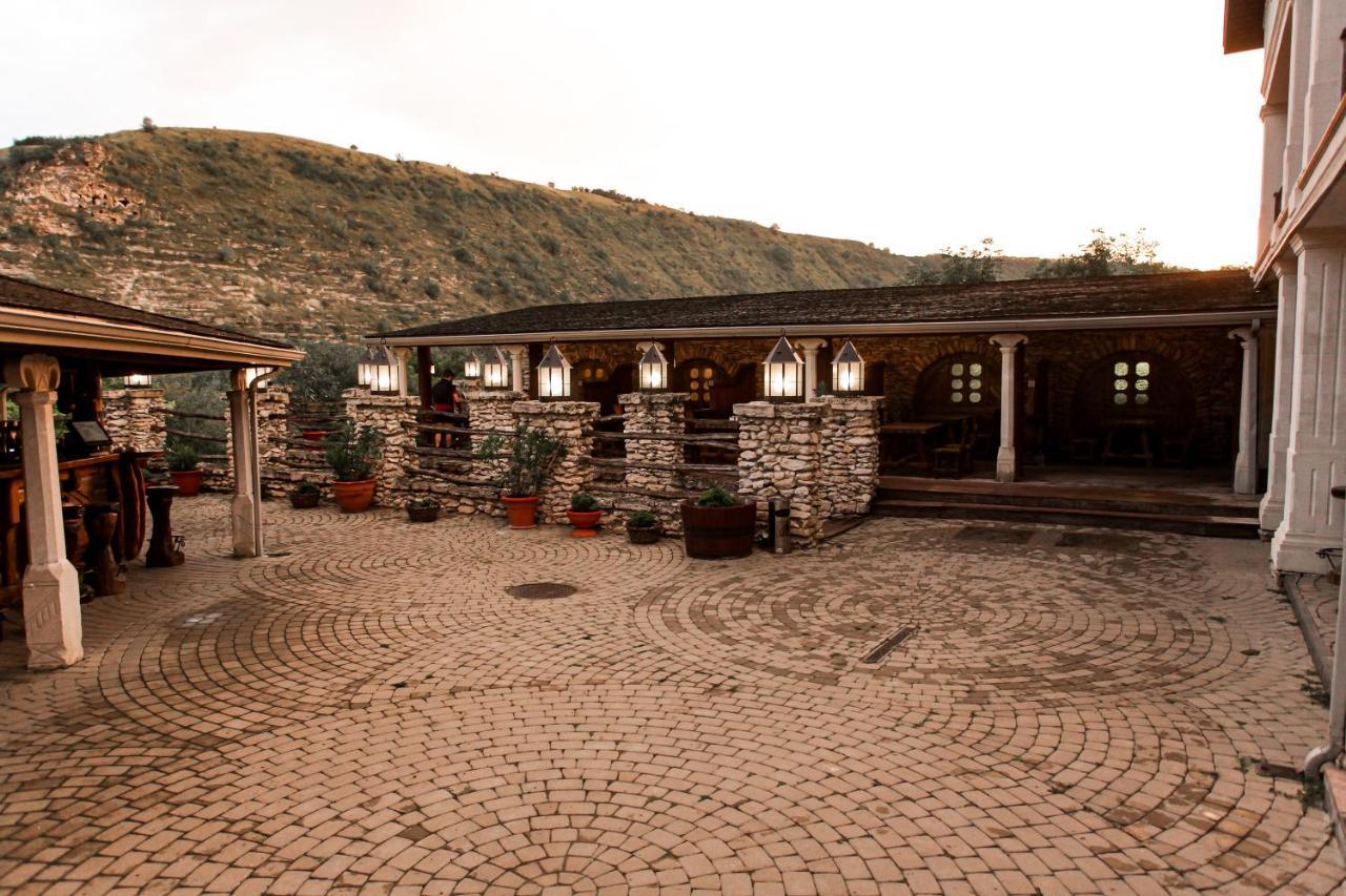 Vila Etnica Trebujeni ภายนอก รูปภาพ
