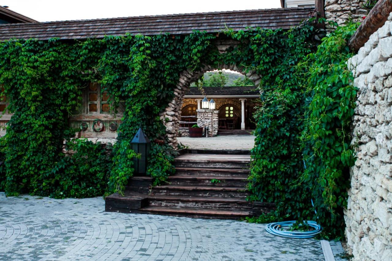 Vila Etnica Trebujeni ภายนอก รูปภาพ