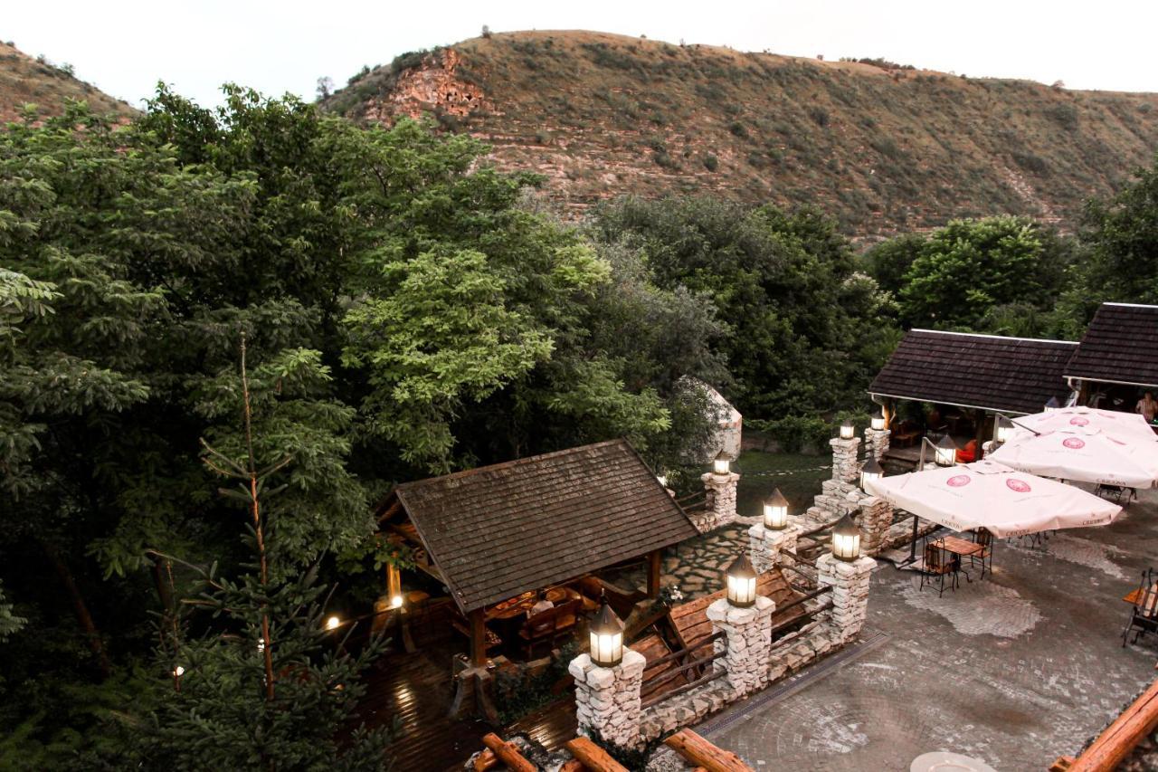 Vila Etnica Trebujeni ภายนอก รูปภาพ